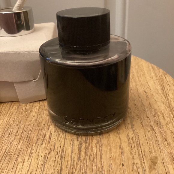 Scentsy Happy Birthday Fragrance Flower Oil with Zinnia Zen Fragrance Flower - Picture 4 of 6